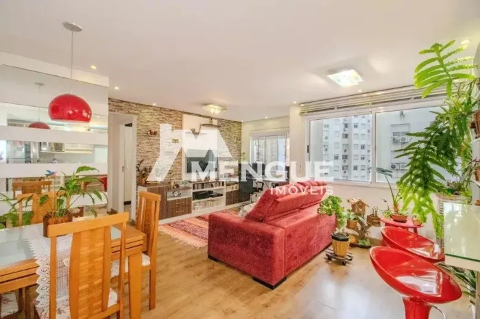 Vende-se apartamento de 2 dormitórios, 69m² na Vila Ipiranga por R$ 435.000,00