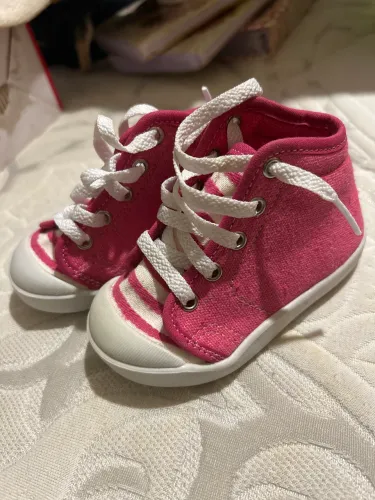 Tênis infantil Babo Uabu tamanho 20 rosa NOVO