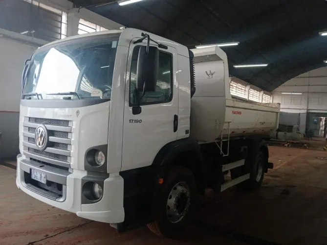 VW 17.190 ano 2023, Toco, com caçamba de 5 ?, no PR