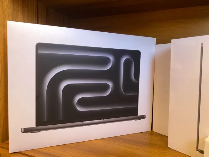 MacBook Pro 14 polegadas M4Max