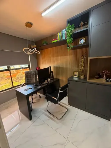 Sala Comercial Ed. Empire Center, em frente ao Tucano bar e Deck avenida