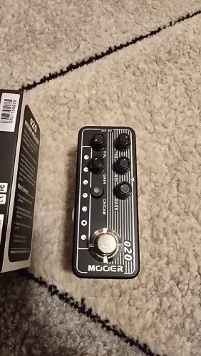 Pedal Preamp Bruno UG30 Mooer M020 Blueno
