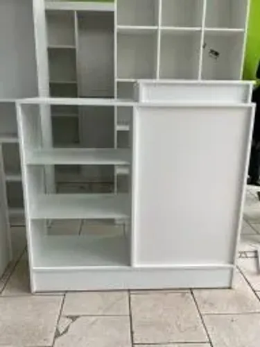 Balcão caixa com vitrine