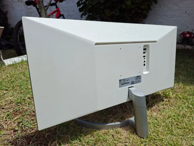 Monitor LG 29WK600 29" Ultrawide (Display Danificado)