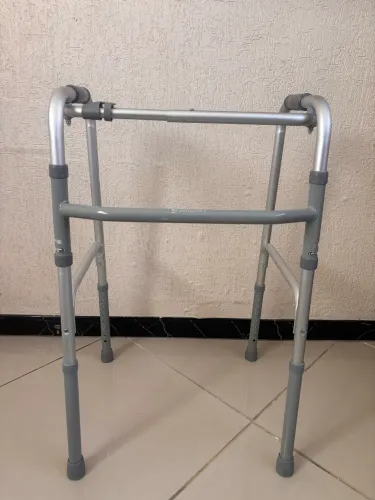 Andador Ortopédico Novo