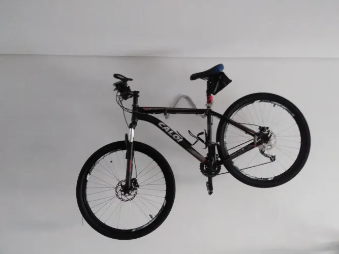 Caloi marca Moab MTB aro 29. 27 marchas.