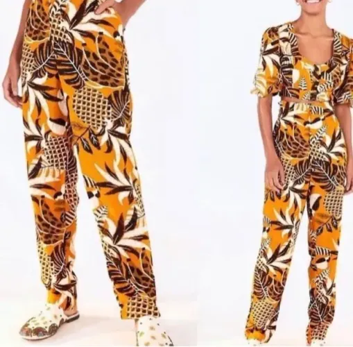 calça linho bordafruta amarela estampada farm p