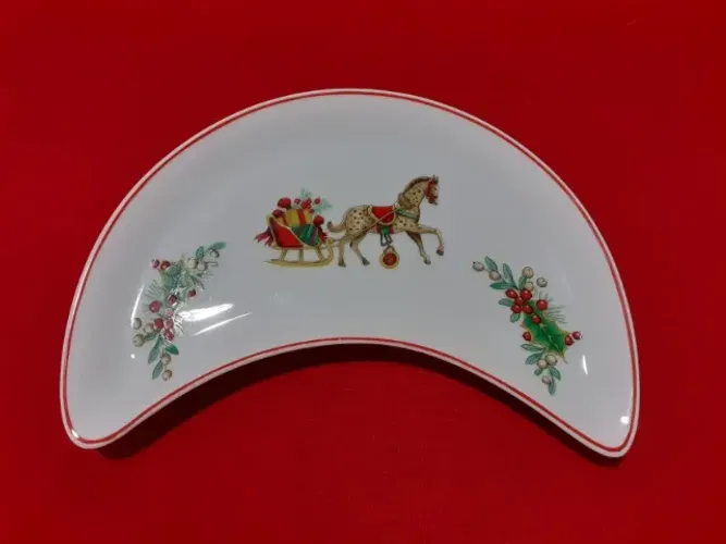 Travessa em Meia Lua da Coleção Christmas Magic