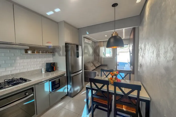 Linda casa térrea mobiliada com 3 quartos, sendo 1 suíte, R$ 689.000,00, Cond Villagio das