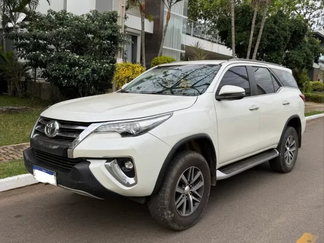 Toyota Hilux SW4 SRX 4X4 2.8 TDI 16V Dies. Aut. 2020
