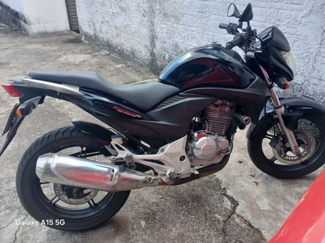 Cb 300