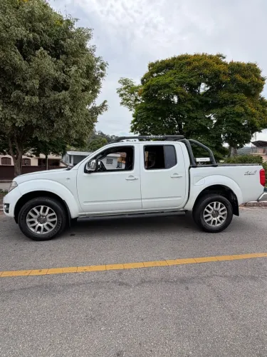 Nissan Frontier SL CD 4X4 2.5tb Diesel AUT 2016