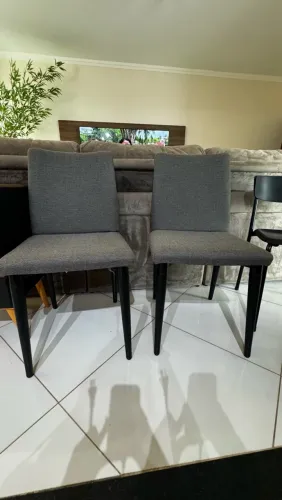 Cadeiras estofadas