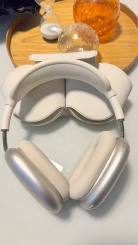 Apple AirPods Max A3184 USB-C Estelar (Starlight) - Estado de Novo + Smart Case
