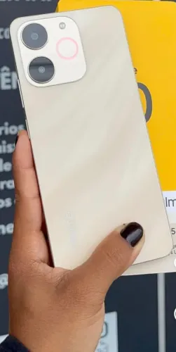 Telefone Realme Note 70 - Bateria boa de 6.300mAh - Durável 128Gb/4 Dourado 