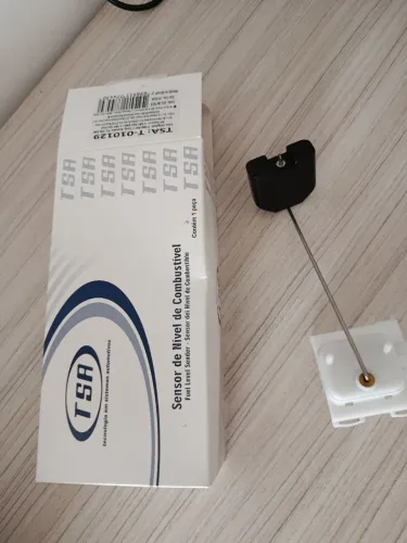 Sensor de nível de combustível 