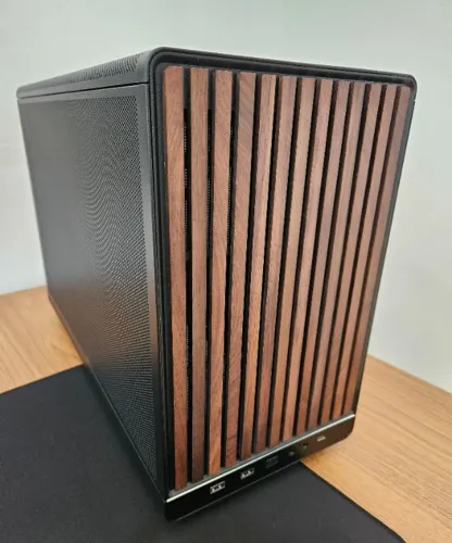Gabinete Lian Li A3-matx Wood Preto