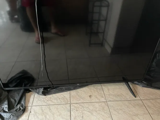 Tv TCL 50 Polegadas 4k (com problema)
