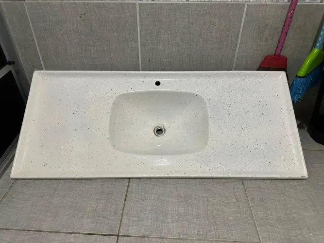 Pia de fibra nunca usada 120 x 50
