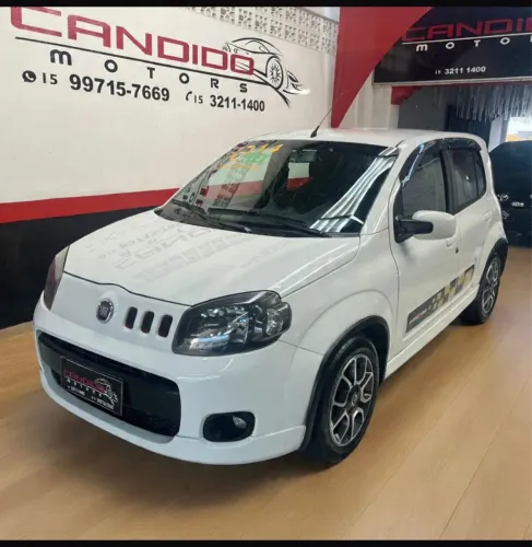 Fiat Uno Sporting 1.4 EVO Fire Flex 8V 4P 2012