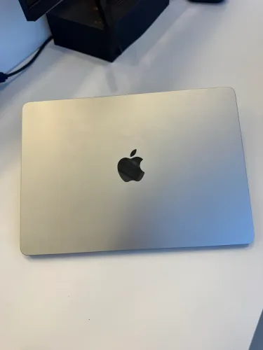 MacBook Air M2 2022