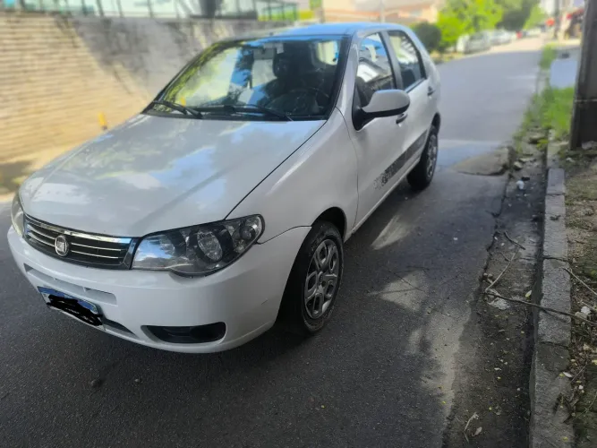 Fiat Palio Celebration 1.0 Fire Flex 8V 4P 2014