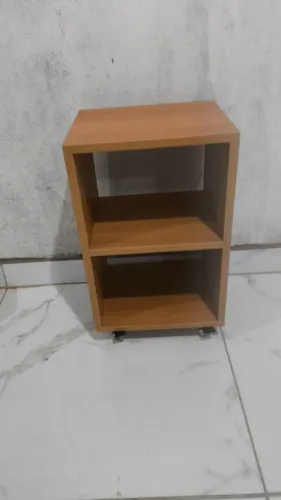 Mesa de cabeceira/criado-mudo