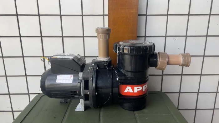 Bomba Albacete 1/4 funcionando mas com problema no rolamento  