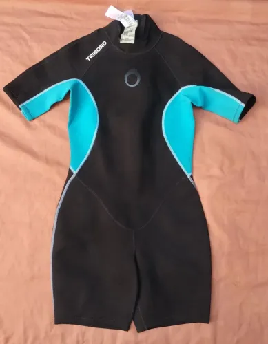 Macacão de surf e mergulho Neopreme ideal para atividades Aquáticas tam G Semi novo