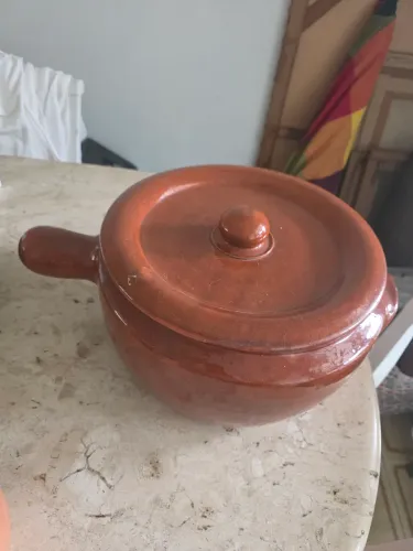 Panela de barro para feijoada