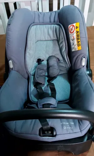 Bebê conforto Maxi Cosi Quinny