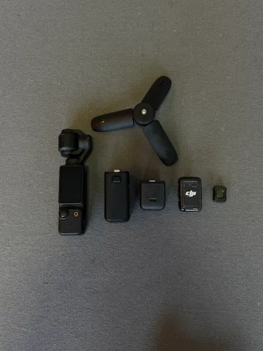 DJI Osmo Pocket 3 Creator Combo - Oportunidade (Marca de Uso)