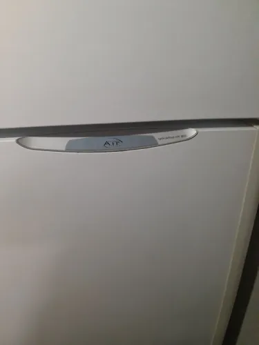 Vende se geladeira GE bom.estado