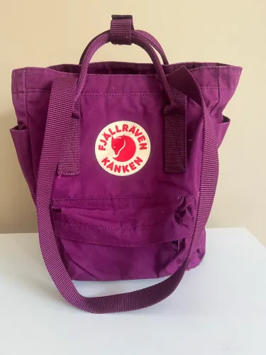 Mochila Fjallraven kanken vinho