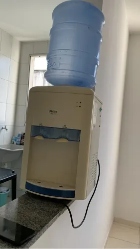 Gela água