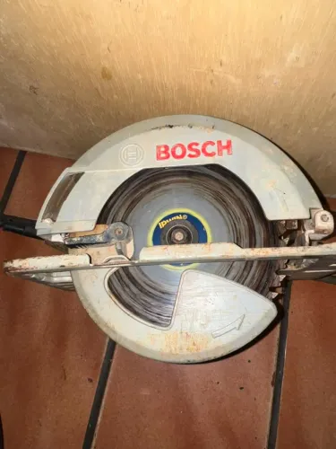 Serra Circular Bosch 1500W 220V (Modelo GKS 150) - Negociável