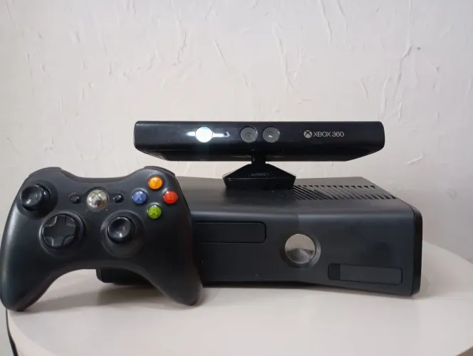 XBOX 360 Slim Desbloqueado + Kinect + Jogos + Controle