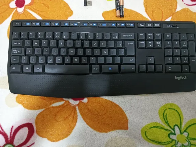 Kit Teclado e Mouse Logitech k345
