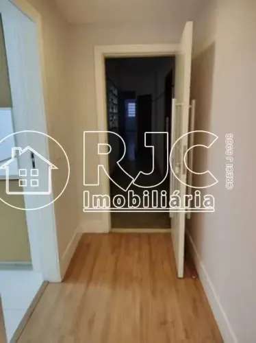 Imóvel para venda possui 65 metros quadrados com 1 quarto em Humaitá - Rio de Janeiro - RJ
