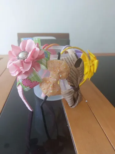 Tiaras e Laços