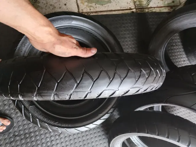 Pneu moto 170 70 19