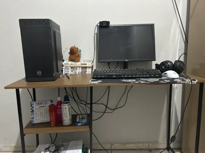 Vendo pc completo + mesa e periféricos 
