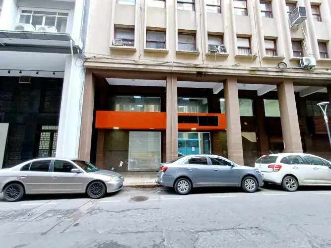 Loja com 503m² para alugar no Centro Histórico de Porto Alegre