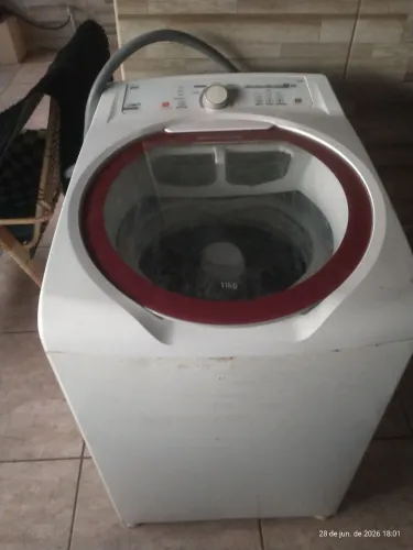 Máquina de lavar para conserto ou retirada de pecas