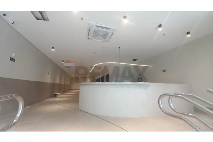 Sala Comercial Moderna na Cobertura c/ Vista Leste