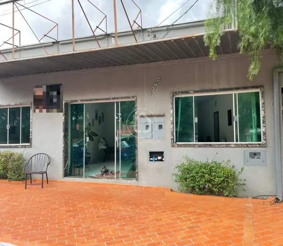 CASA COM DUAS SALAS COMERCIAIS NO JARDIM SAMAMBAIA
