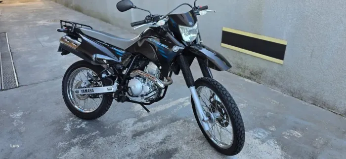 Moto YAMAHA XTZ 250. Linda