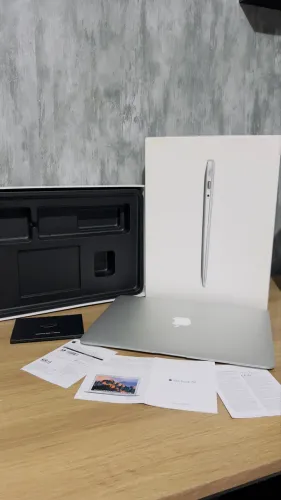 Macbook air 2017 Muito novo para ir logo