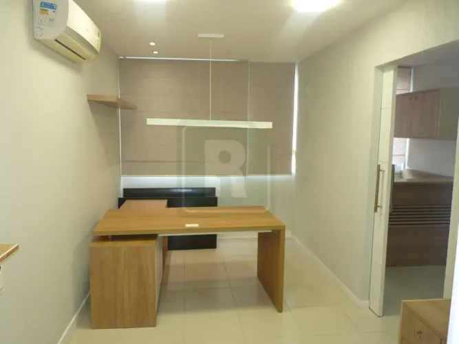 Loja Comercial para Venda em Niterói, Charitas