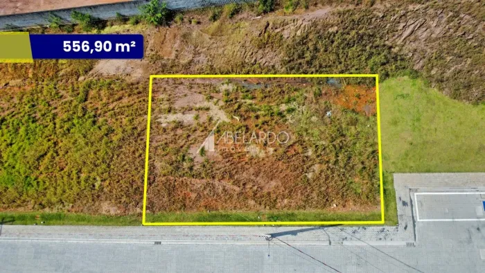 TERRENO COM 556,90 M² NO CONDOMÍNIO IMPERIAL PARK BAIRRO VELHA | BLUMENAU/SC